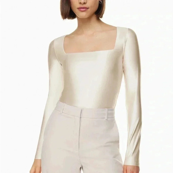 Babaton Tops - Babaton Satinette Squareneck Longsleeve Contour Top in Matte Pearl Size Small